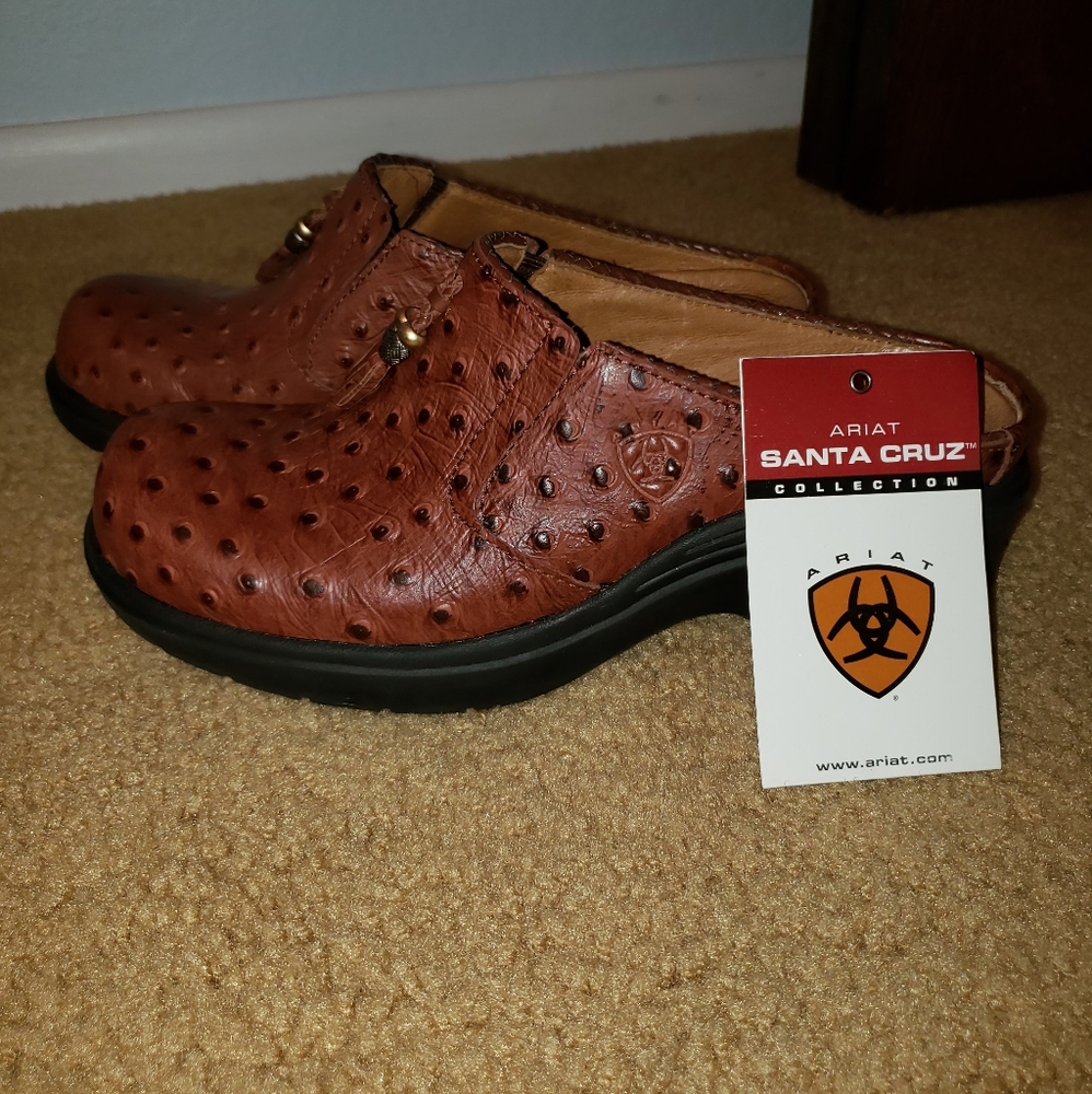 NWOT Ariat Mule Clogs